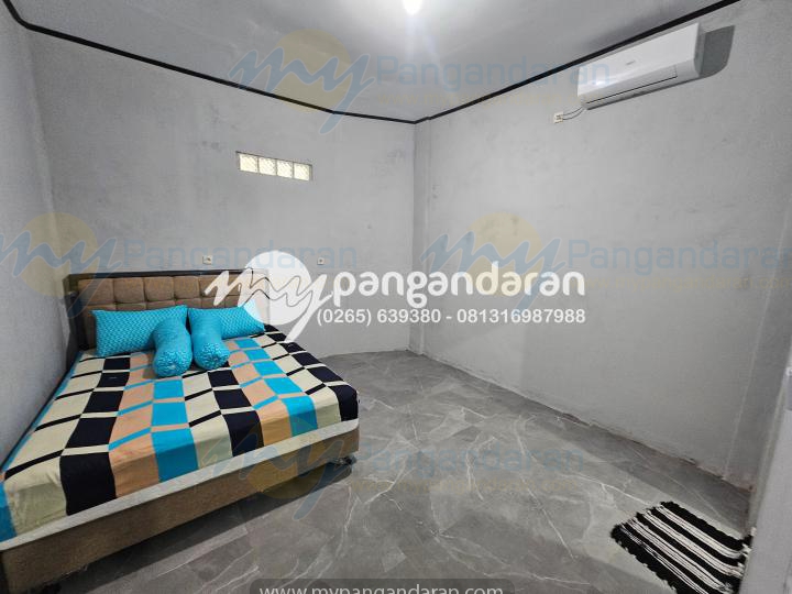 Tampilan Kamar Tidur Pondok Er Er Pangandaran	